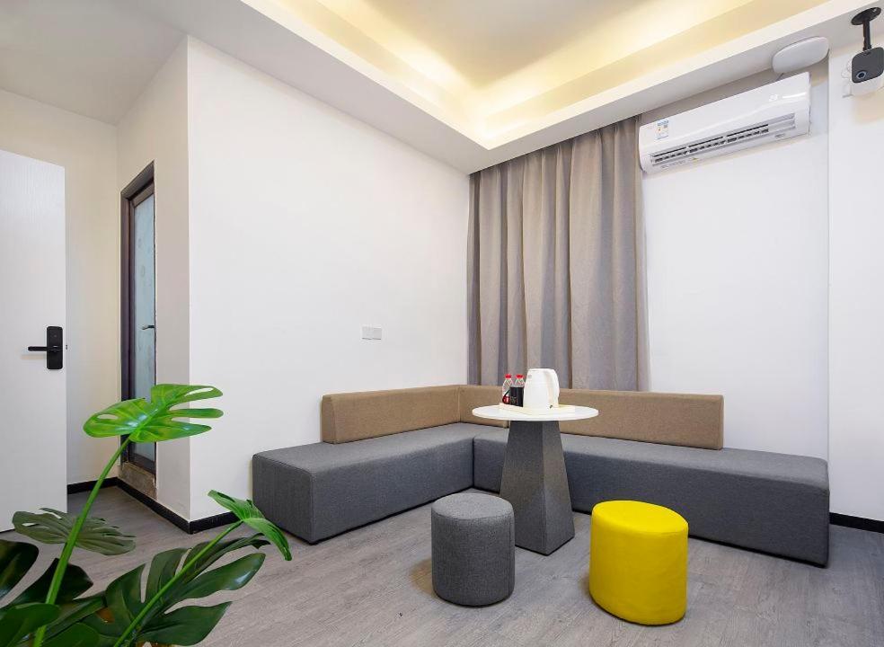 Deer Chenke Seascape Surf B&B Σανυά Εξωτερικό φωτογραφία